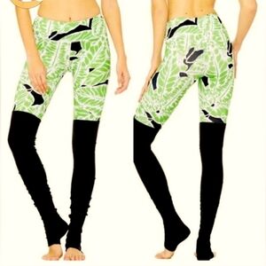 ALO Goddess Yoga Tropical Leaf Print Ribbed Colorblock Leggings.